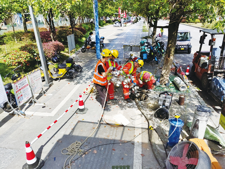  平安UV-CIPP紫外光固化修复